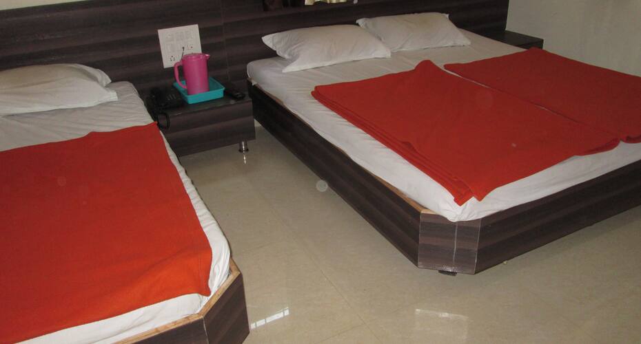 Hotel Sai Hira, Shirdi 3